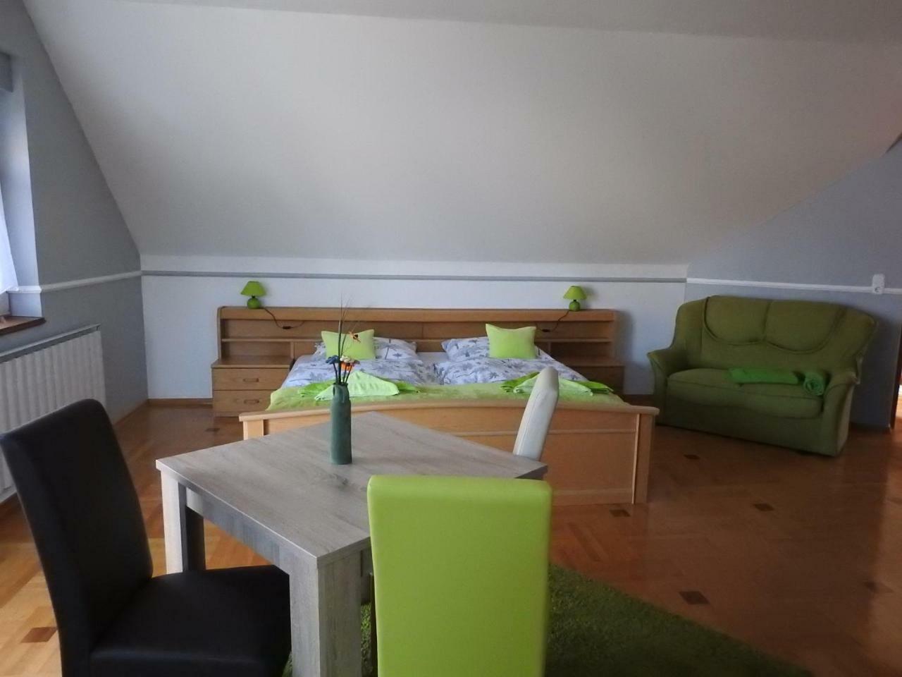 Georgina Apartman Harkány Esterno foto