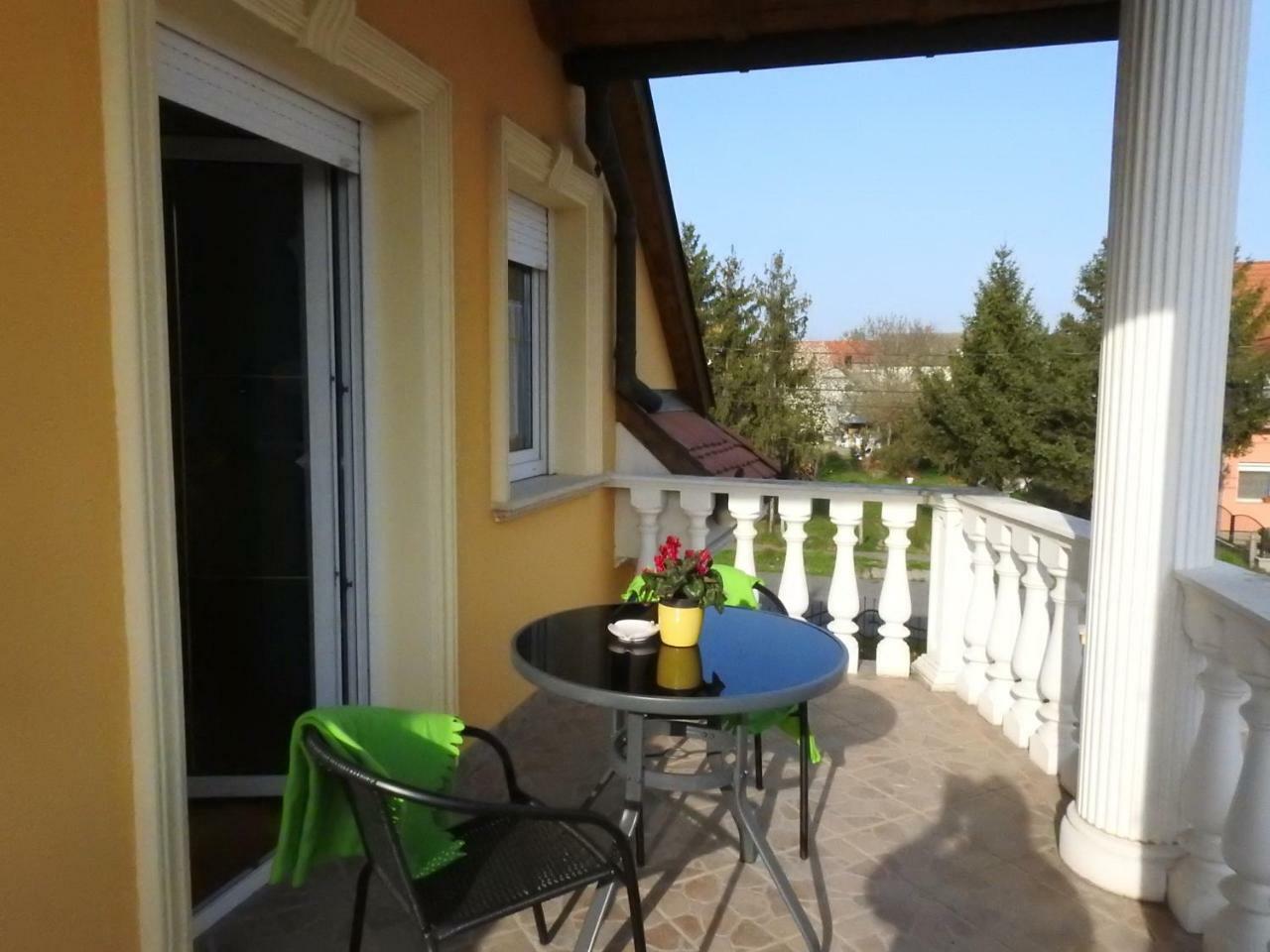 Georgina Apartman Harkány Esterno foto