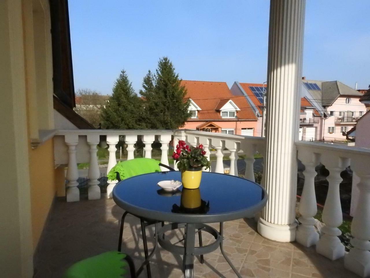 Georgina Apartman Harkány Esterno foto