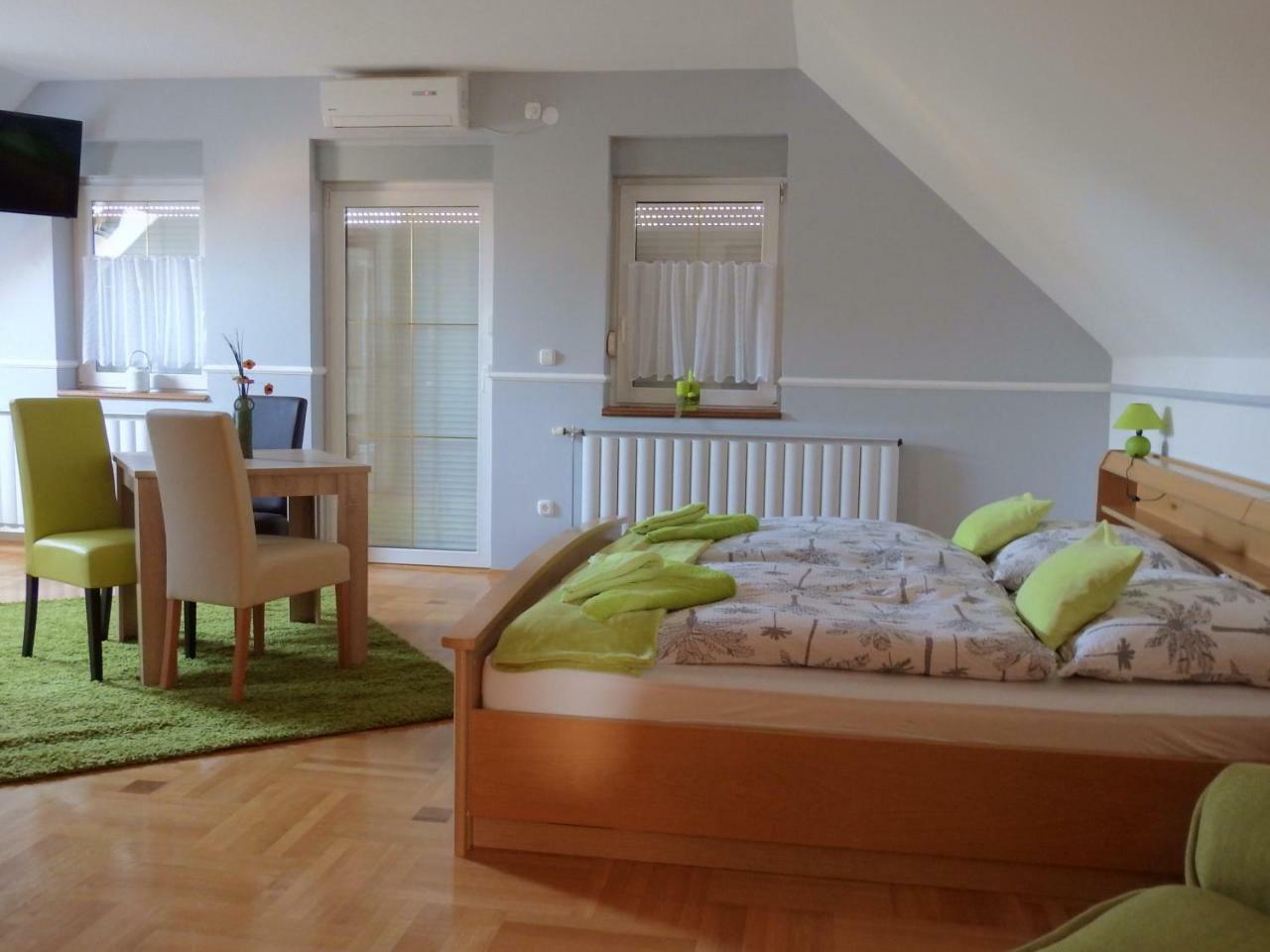 Georgina Apartman Harkány Esterno foto